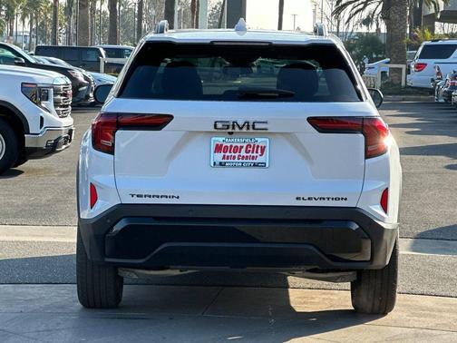 2026 GMC Terrain FWD Elevation