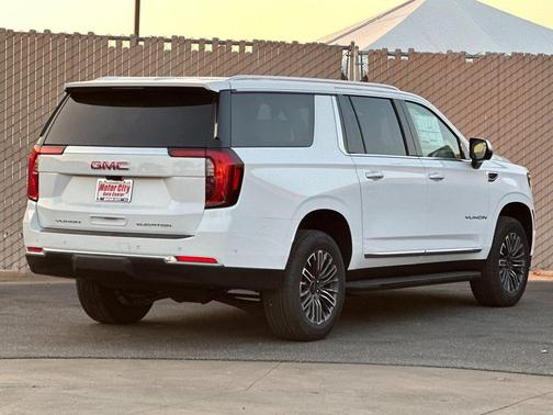 2026 GMC Yukon XL 4WD Elevation