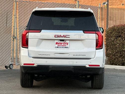 2026 GMC Yukon XL 4WD Elevation