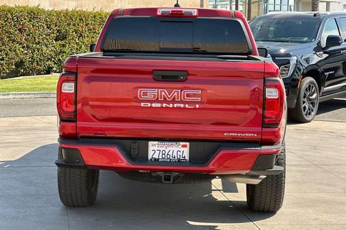 2024 GMC Canyon Denali