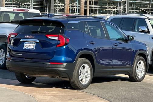 2022 GMC Terrain SLE