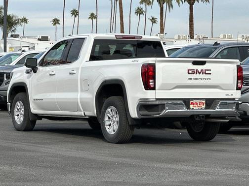 2025 GMC Sierra 1500 SLE