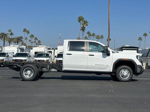 2026 GMC Sierra 3500 Base
