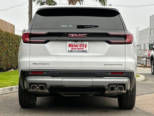 2026 GMC Acadia Elevation FWD