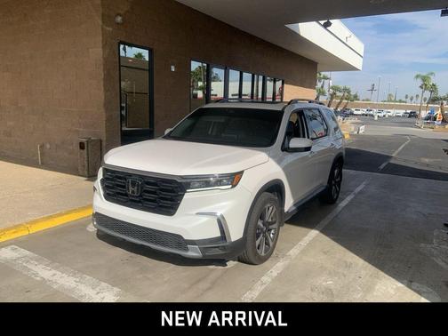 2025 Honda Pilot Touring 8-Passenger
