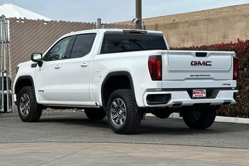 2025 GMC Sierra 1500 AT4