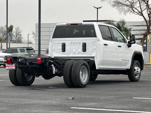 2026 GMC Sierra 3500 Base