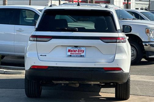 2023 Jeep Grand Cherokee Altitude