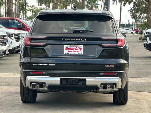 2026 GMC Acadia Denali