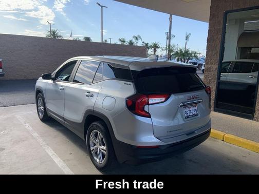 2022 GMC Terrain SLE