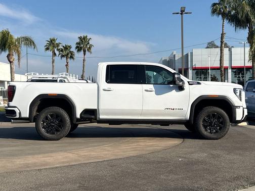 2026 GMC Sierra 2500 AT4