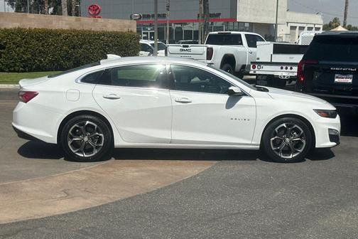2022 Chevrolet Malibu FWD LT