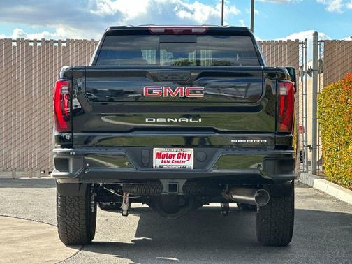 2025 GMC Sierra 2500 Denali