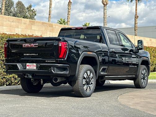 2025 GMC Sierra 2500 Denali