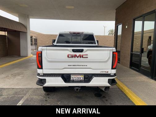 2024 GMC Sierra 2500 AT4