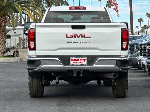 2025 GMC Sierra 2500 Pro