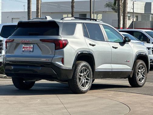 2026 GMC Terrain AWD AT4