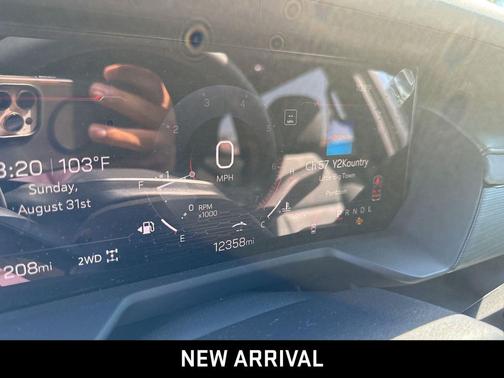 2024 GMC Acadia AWD AT4
