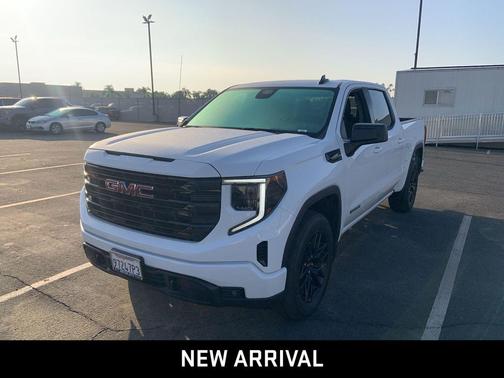 2022 GMC Sierra 1500 Elevation