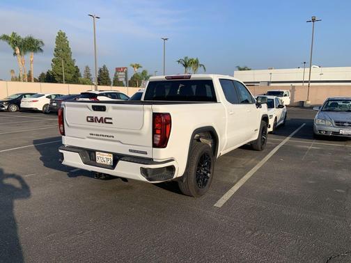 2022 GMC Sierra 1500 Elevation