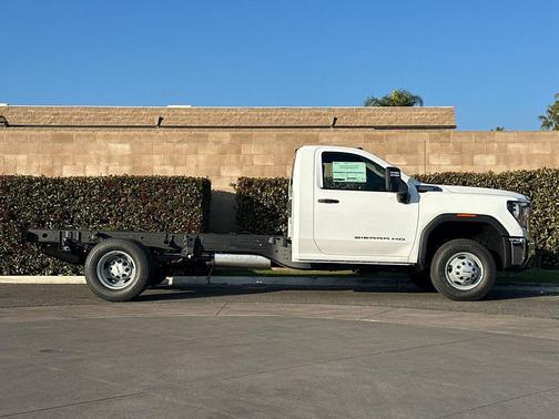 2026 GMC Sierra 3500 Base