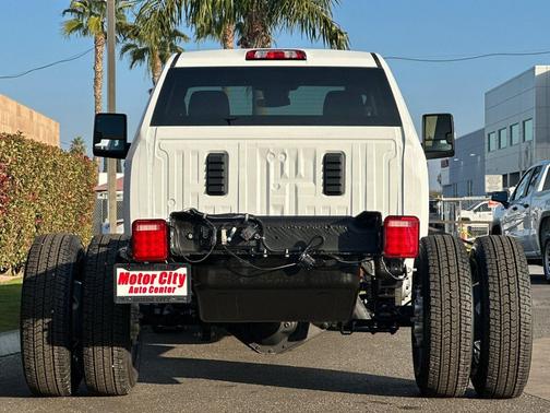 2026 GMC Sierra 3500 Base