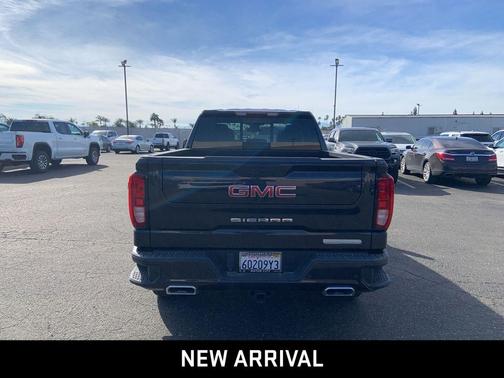 2022 GMC Sierra 1500 Elevation