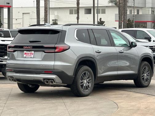 2026 GMC Acadia Elevation FWD