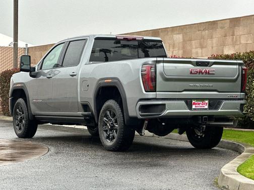 2026 GMC Sierra 2500 AT4