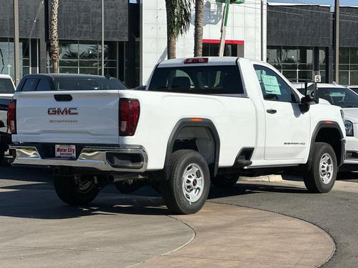 2025 GMC Sierra 2500 Base