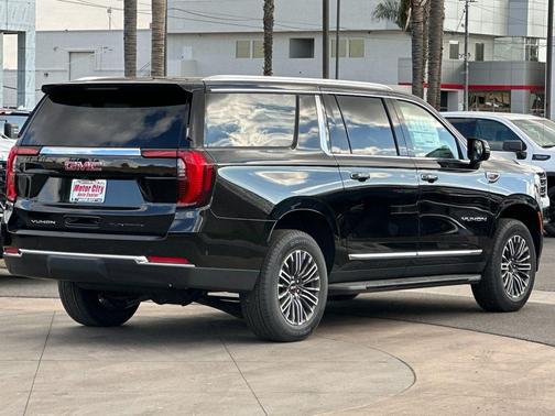 2026 GMC Yukon XL 2WD Elevation