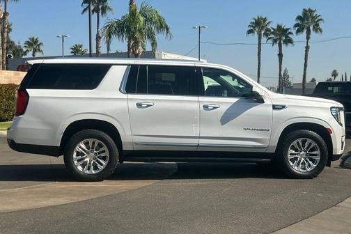2021 GMC Yukon XL SLT