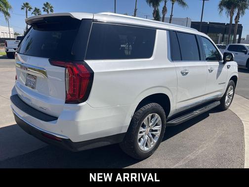 2021 GMC Yukon XL SLT