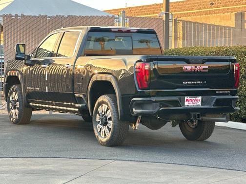 2025 GMC Sierra 2500 Denali