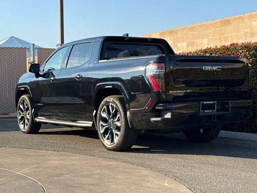 2025 GMC Sierra EV Extended Range Denali