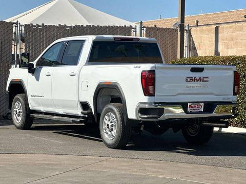 2026 GMC Sierra 2500 SLE