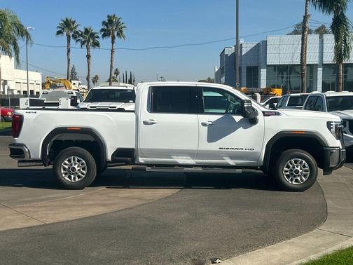 2026 GMC Sierra 2500 SLE