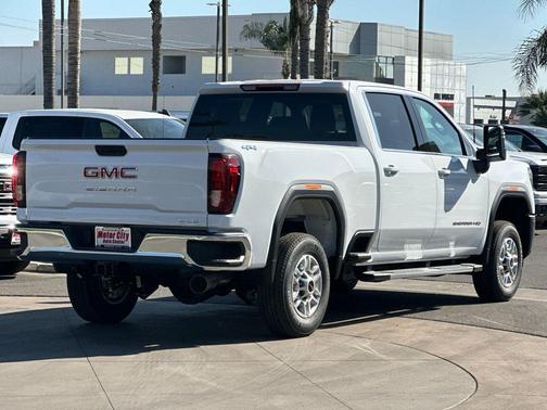 2026 GMC Sierra 2500 SLE