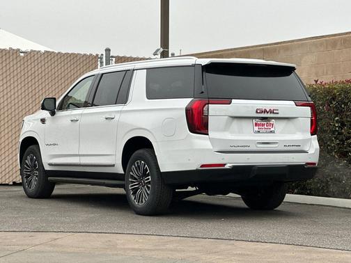 2026 GMC Yukon XL 4WD Elevation