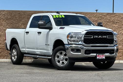 Billet Silver Metallic Clearcoat 2024 RAM 2500 Big Horn