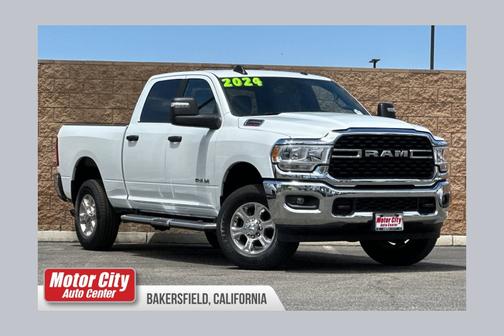 Billet Silver Metallic Clearcoat 2024 RAM 2500 Big Horn