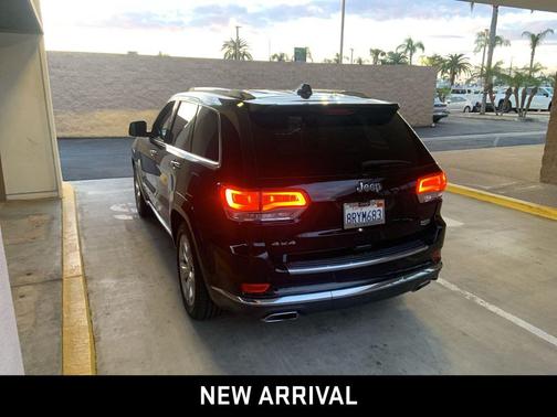 2020 Jeep Grand Cherokee Summit