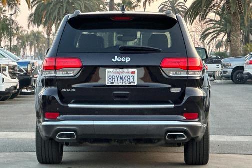 2020 Jeep Grand Cherokee Summit