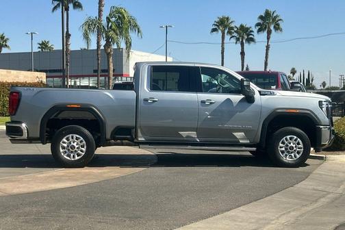 2025 GMC Sierra 2500 SLE