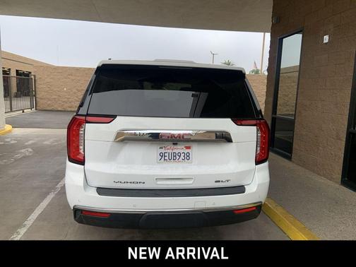 2023 GMC Yukon SLT
