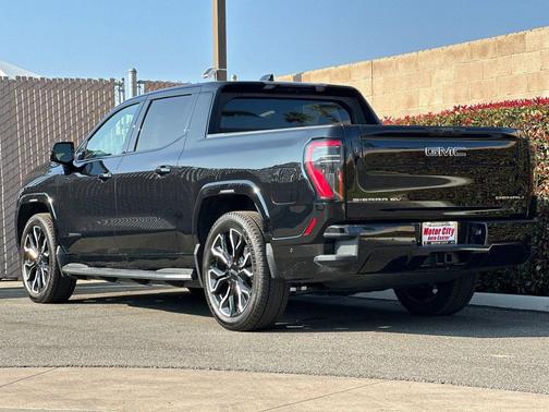 2025 GMC Sierra EV Extended Range Denali