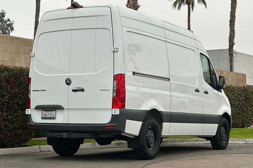 2024 Mercedes-Benz Sprinter 2500 Crew 144 WB