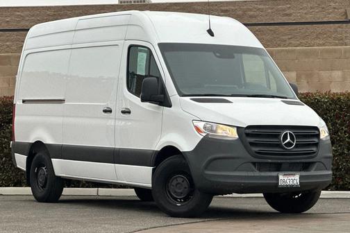 2024 Mercedes-Benz Sprinter 2500 Crew 144 WB