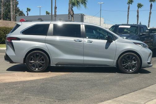 2024 Toyota Sienna XSE 7 Passenger