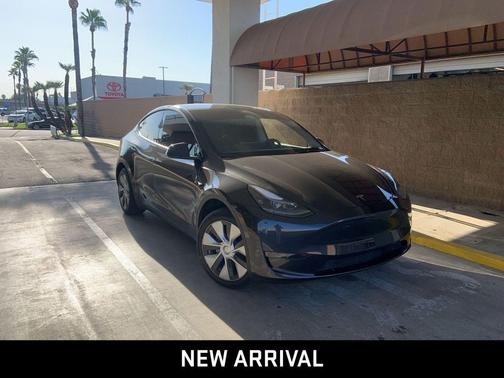 2024 Tesla Model Y Long Range Dual Motor All-Wheel Drive